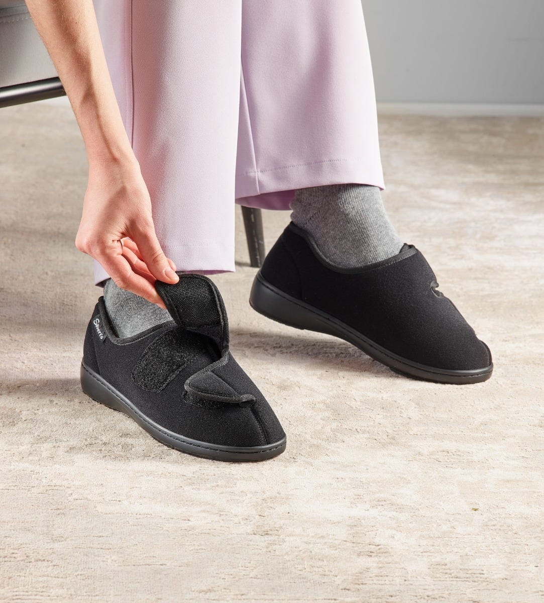 Womens Stretchable Comfort Hugster Shoe / Slipper