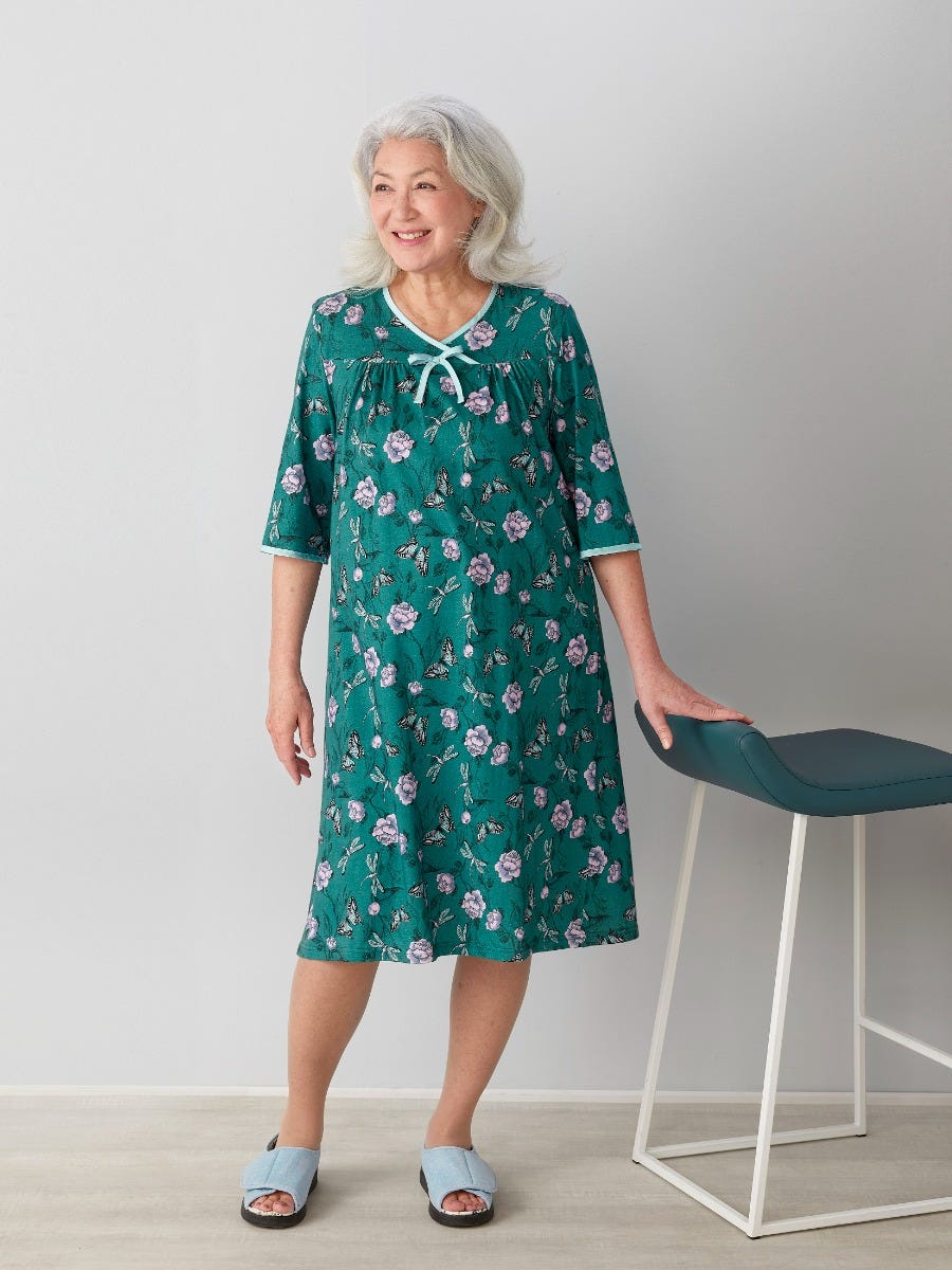 Women's No Peek Hospital & Home Care Gown