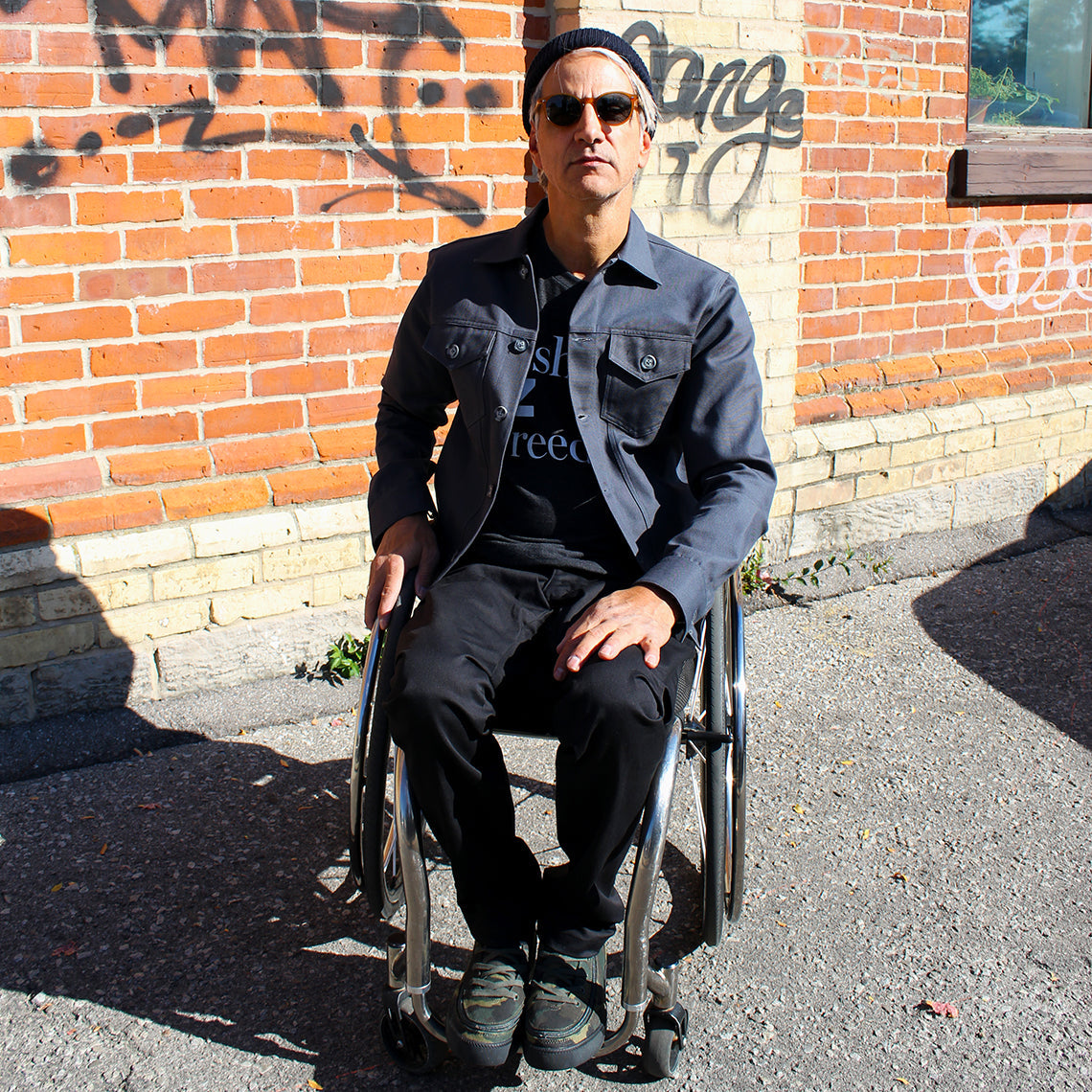Men’s Seamless Back Adaptive Chino Pants