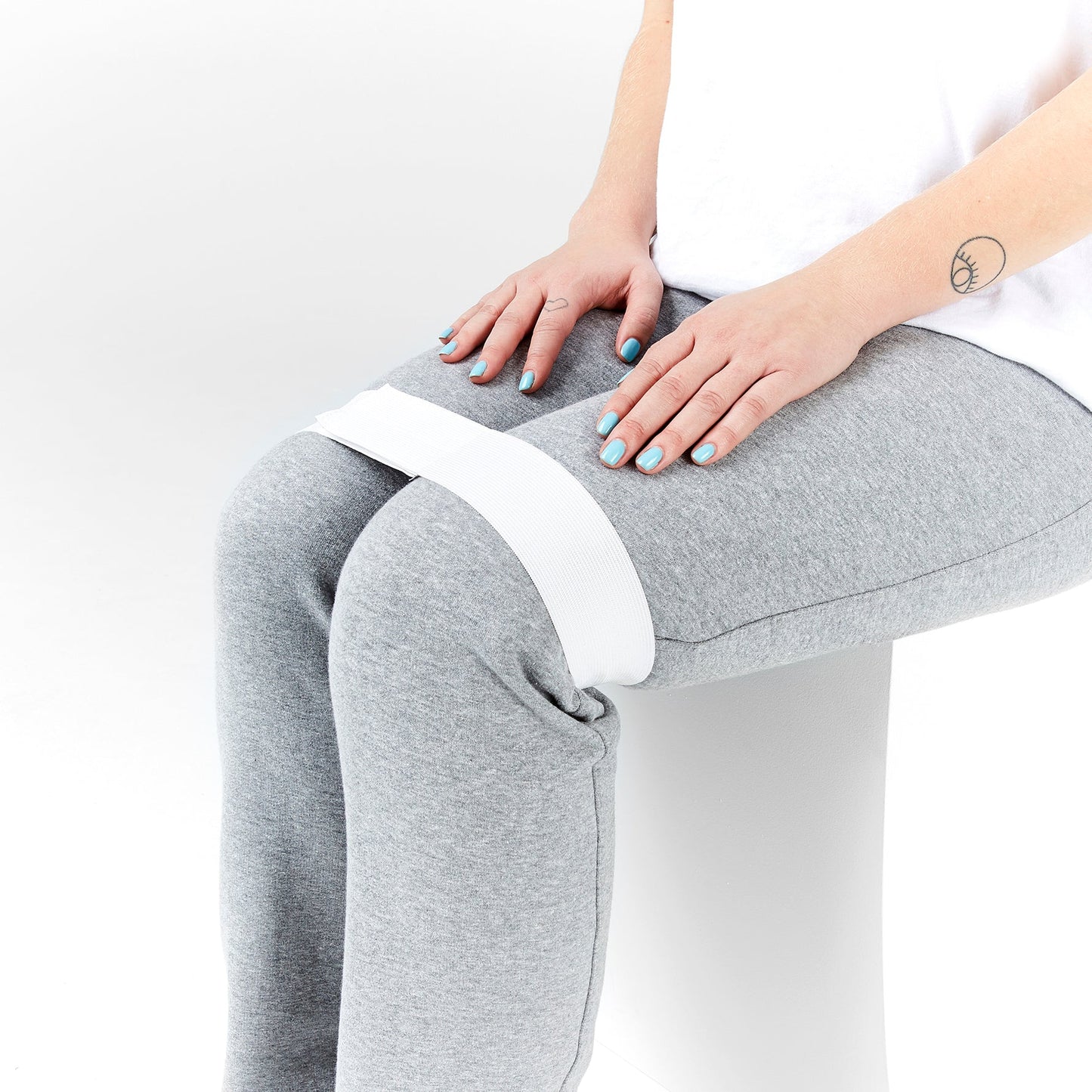 Keep Your Knees Together – Adjustable Knee Strap