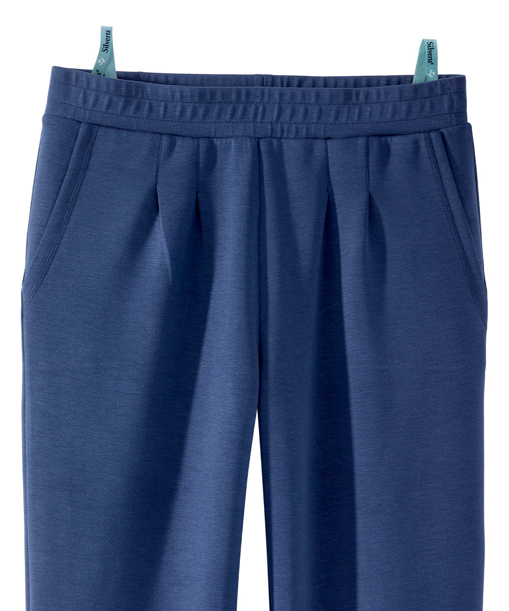 Women's Easy On Pleated Fron Pull-On Pants