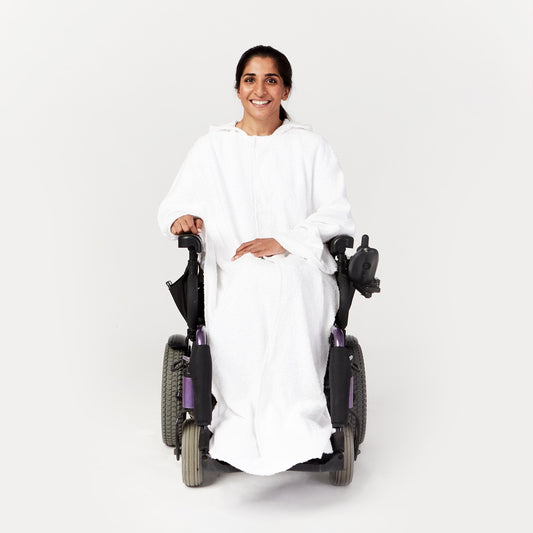 Unisex Classic Seated Bath Cape in white 100% cotton, front view