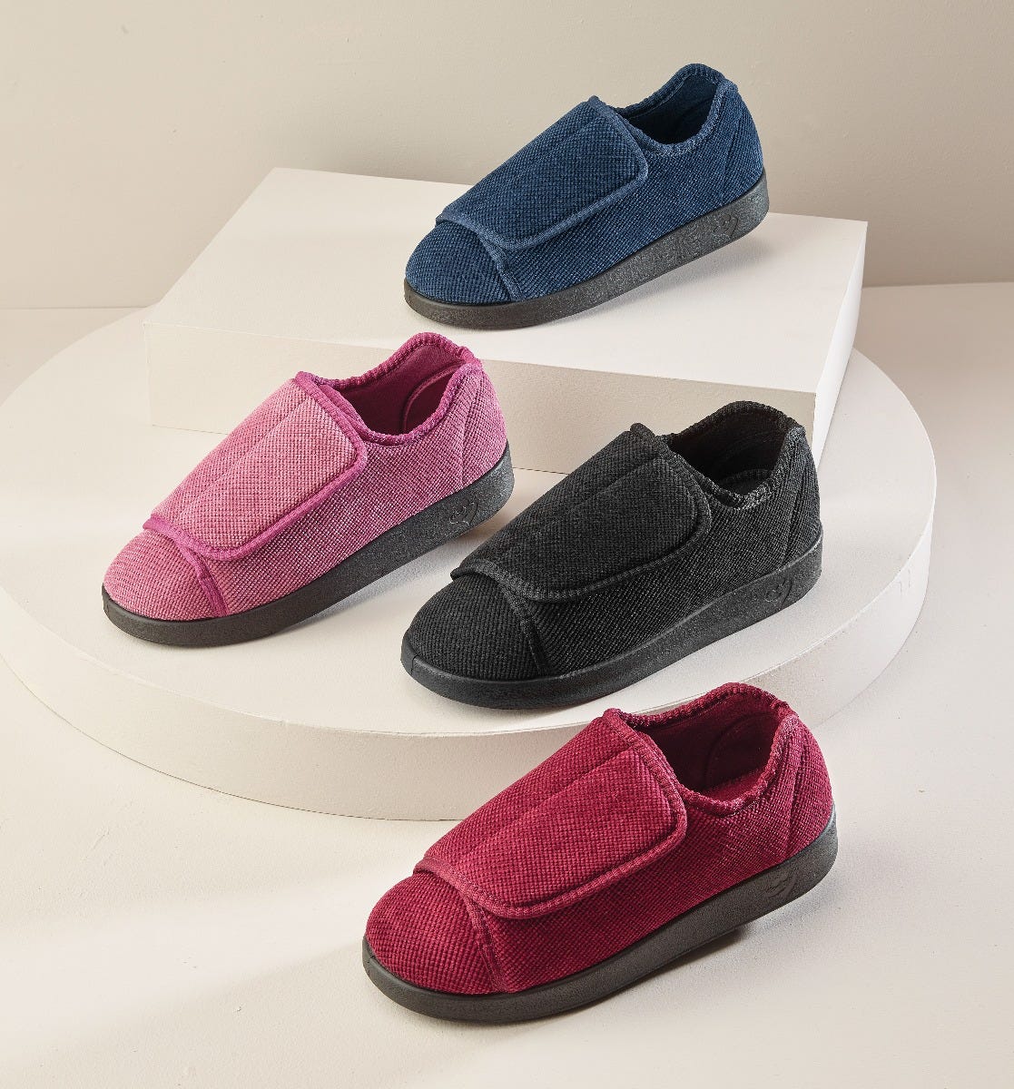 Womens Extra Extra Wide Easy Closure Slippers