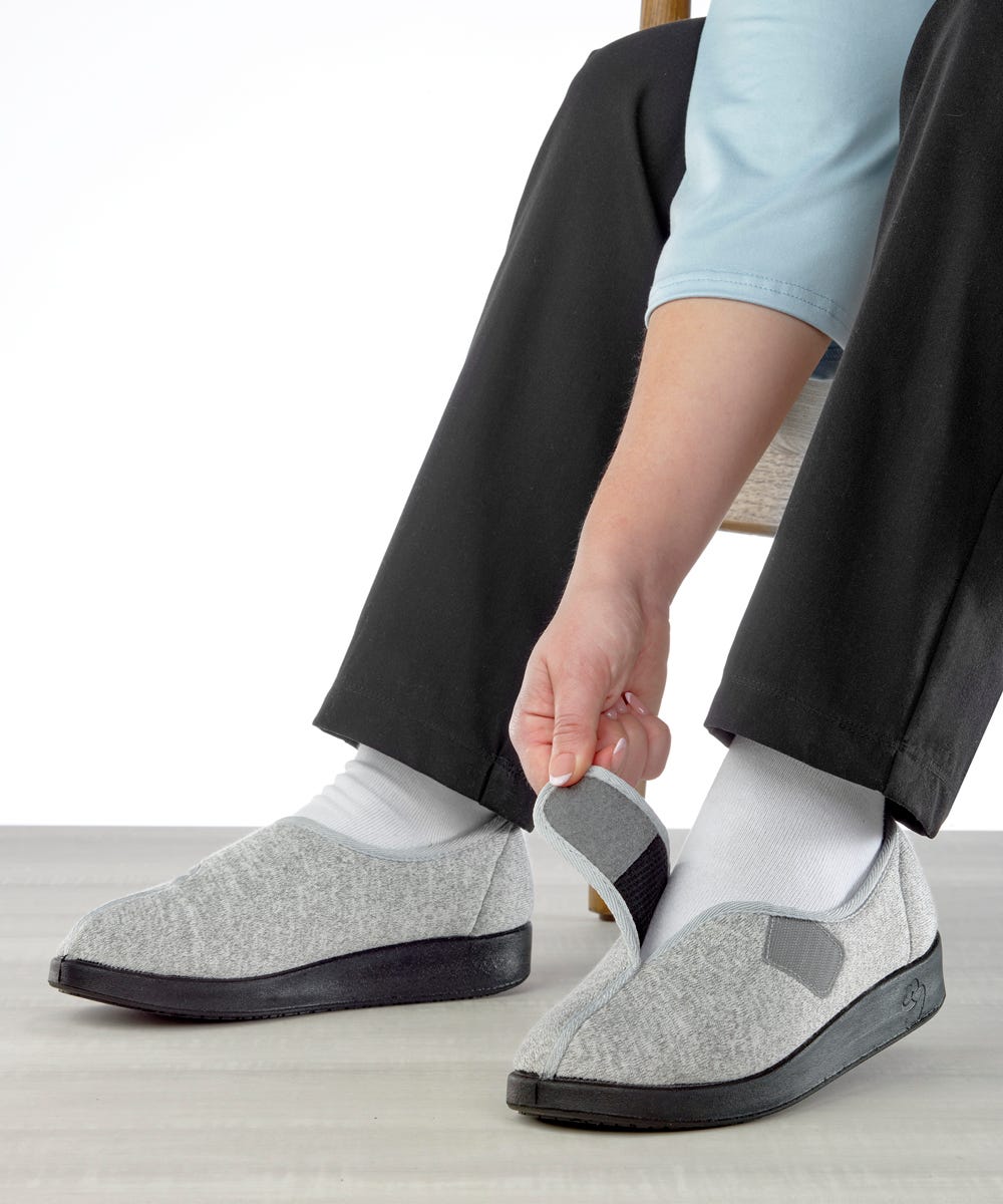 Women's Extra Wide Easy Closure Comfort Slipper