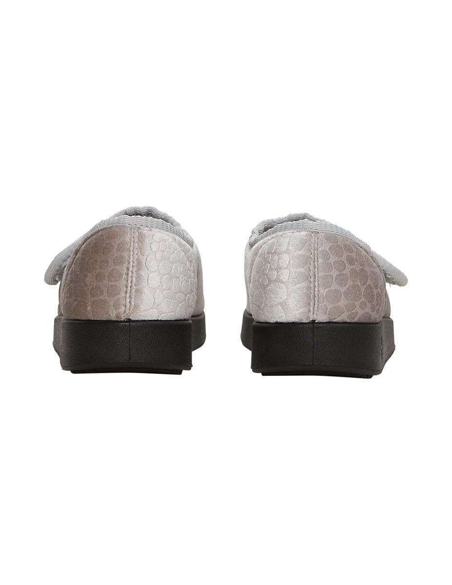 Women's Extra Wide Easy Closure Comfort Slipper