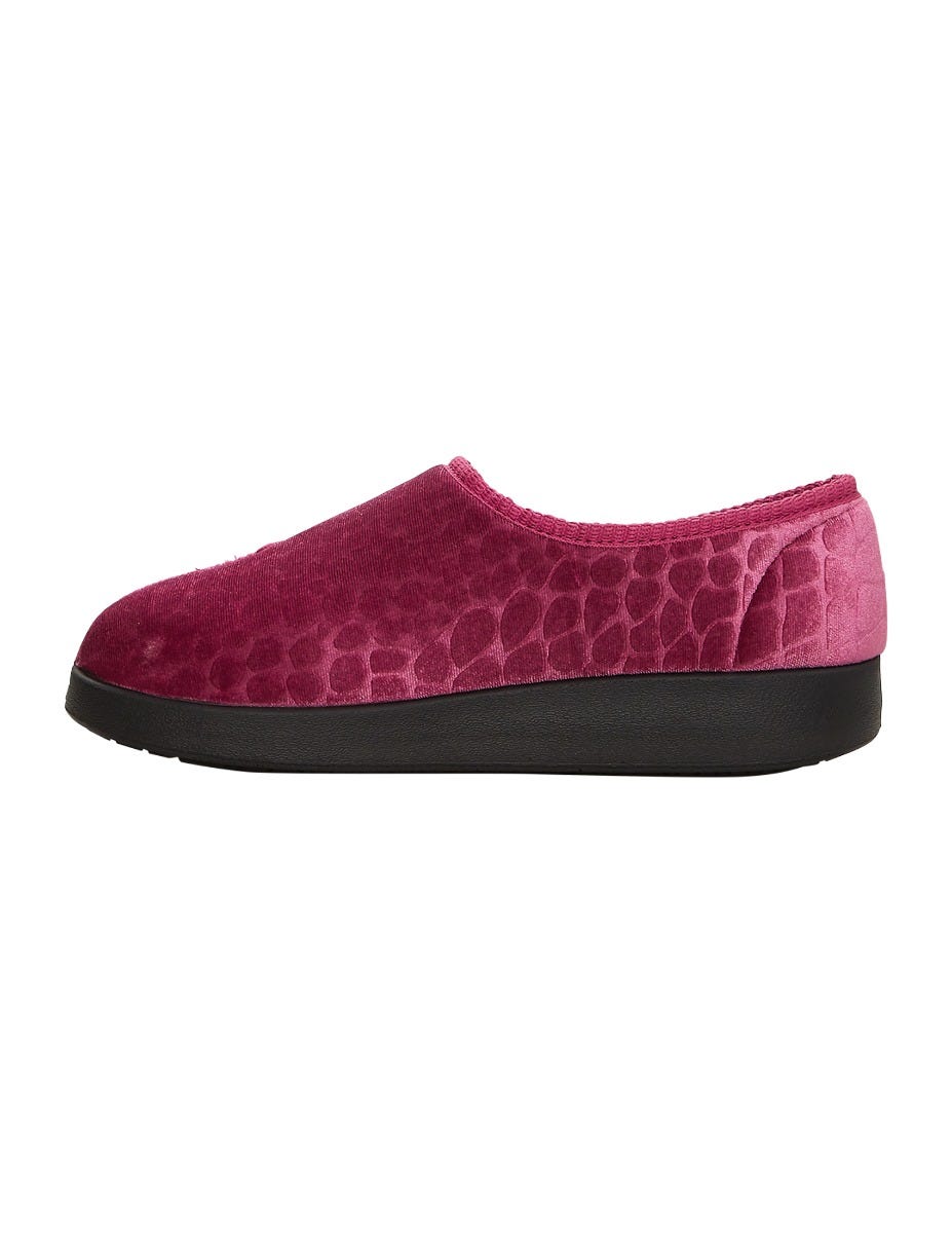 Women's Extra Wide Easy Closure Comfort Slipper