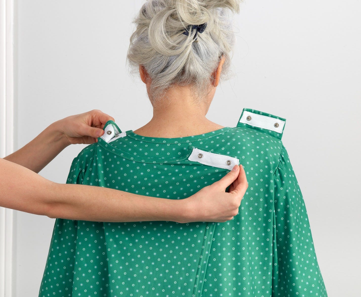 Women's Open Back Lace Trim Nightgown with Pockets