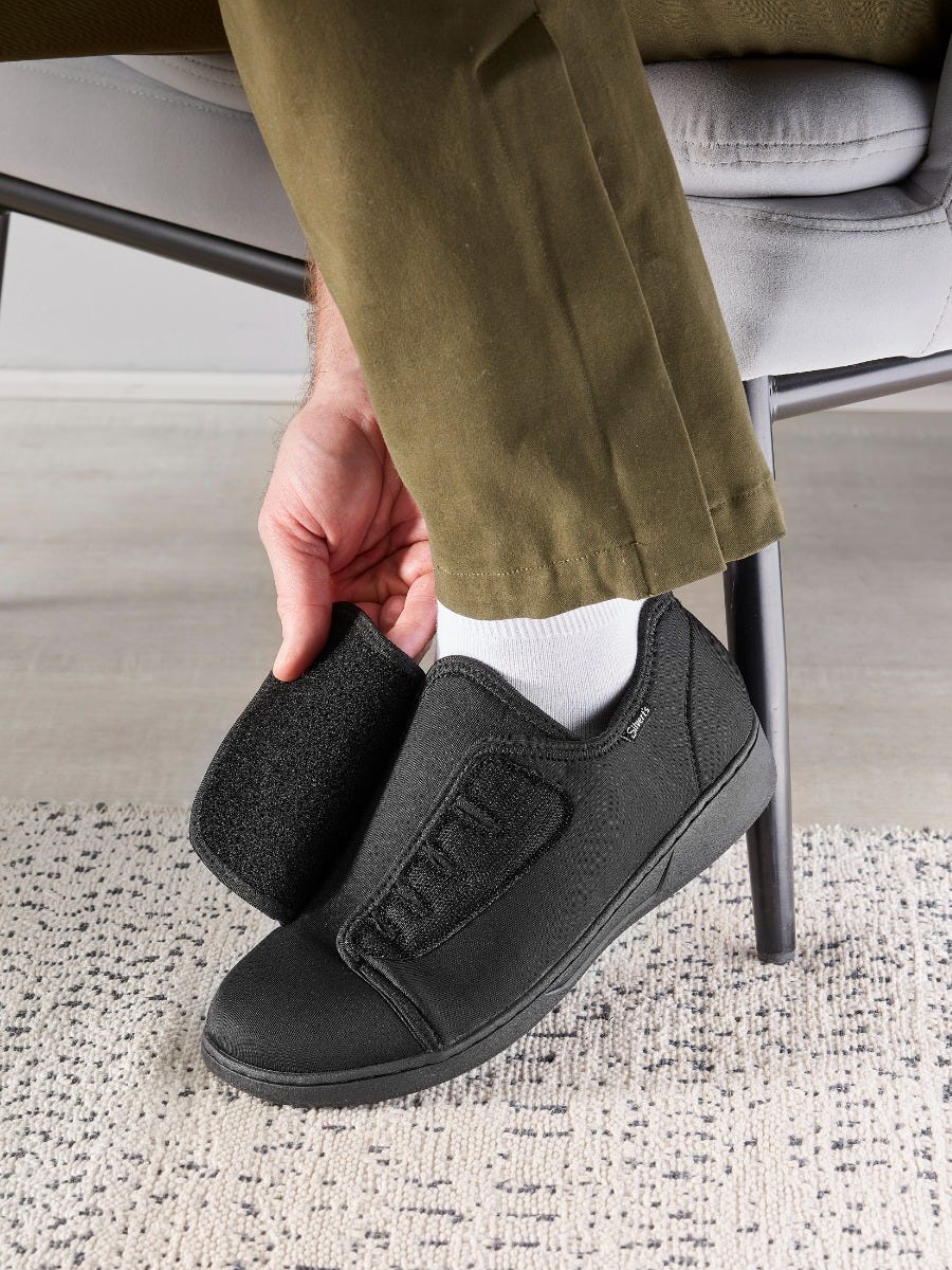 Men's Extra Wide Shoes