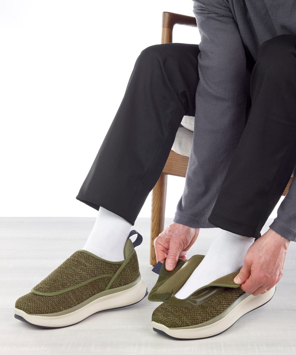 Men's Extra Wide Comfort Shoes with Easy Touch Closures - Best Walking Shoes for Seniors